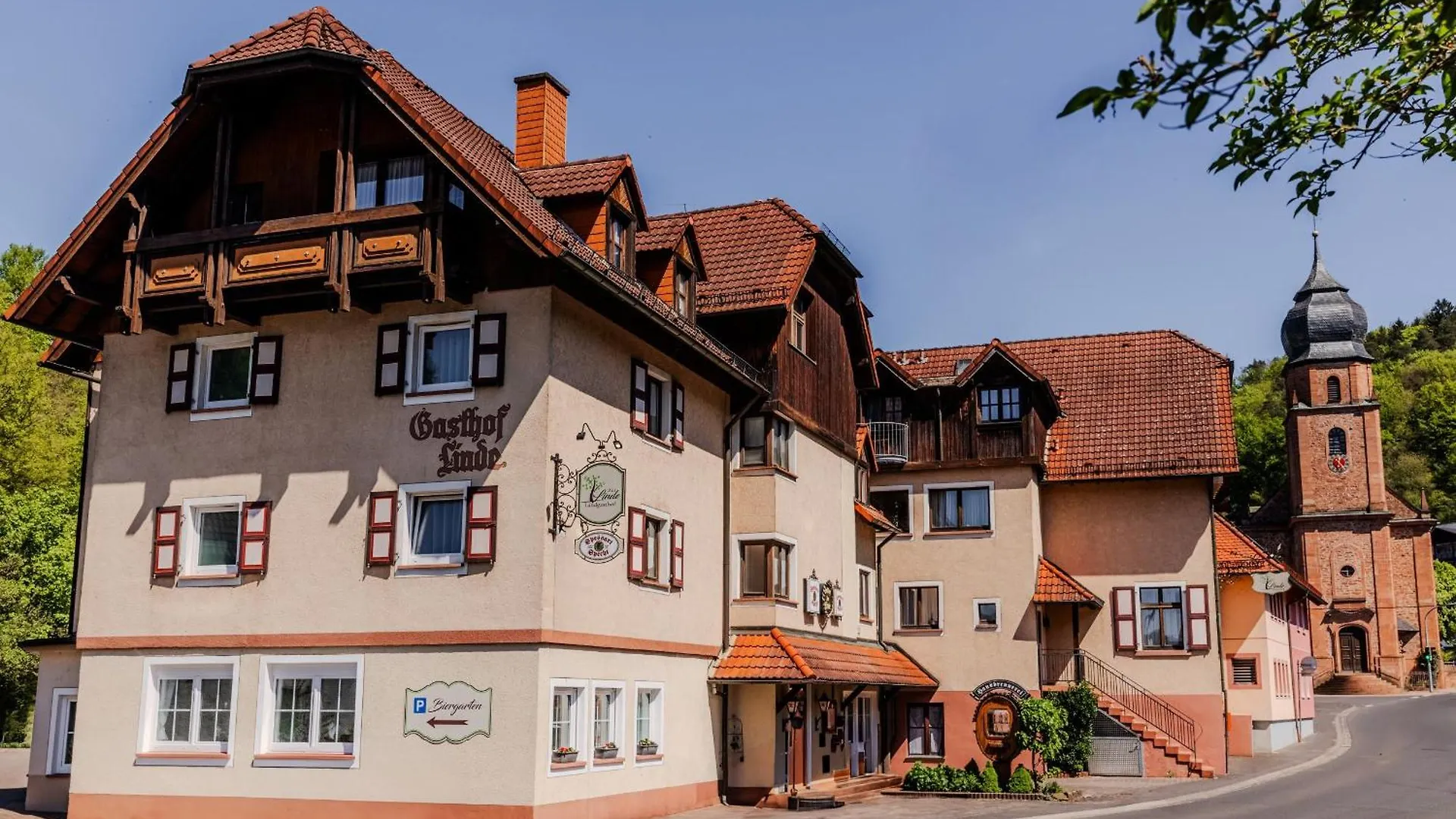 Landgasthof Zur Linde 하임부헨탈
