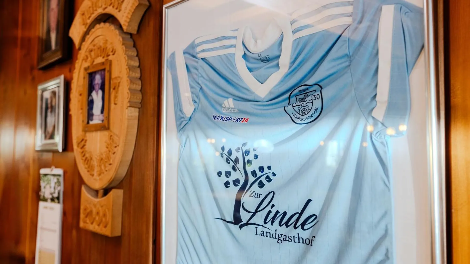 Landgasthof Zur Linde 하임부헨탈 여관