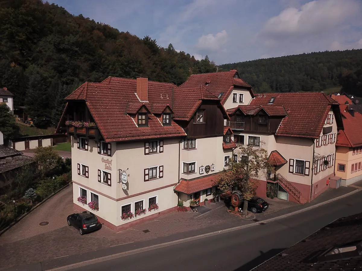 *** Herberg Landgasthof Zur Linde Heimbuchenthal Duitsland